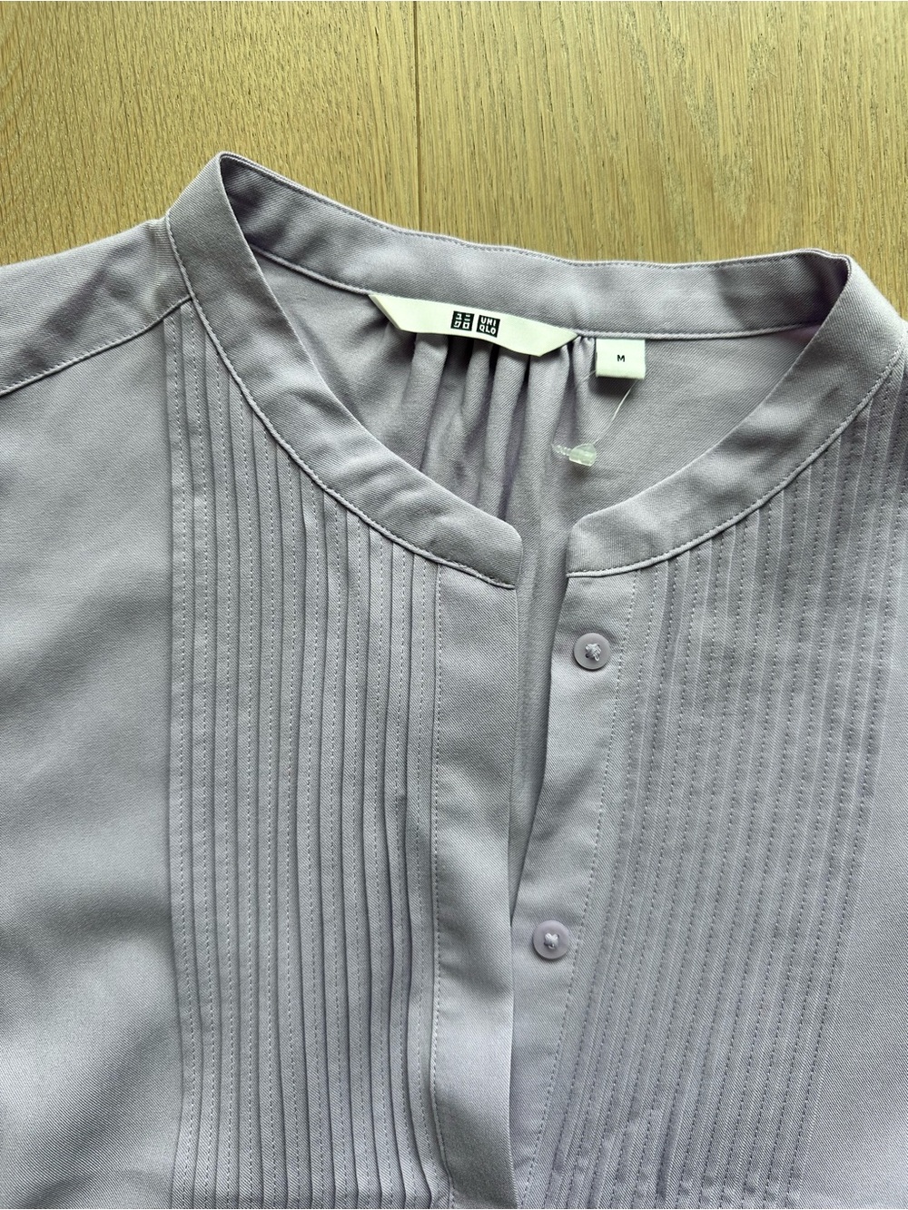 lavender Uniqlo Rayon Pintuck Long-Sleeved Blouse - Picture 3 of 5